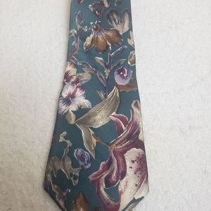Vintage Halston lll 100% Italian Silk Tie. 57" long